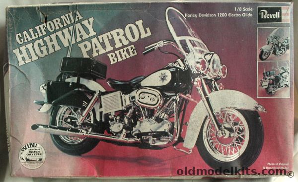 Revell 1/8 Harley Davidson 1200 Electra Glide CHiPs California Highway Patrol Motorcycle, H1553 plastic model kit